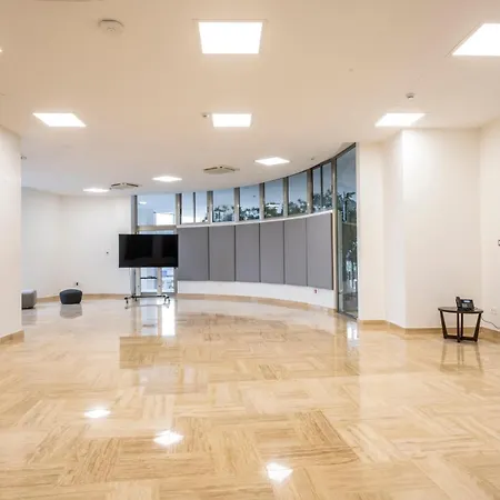 Gf Victoria Отель Адехе