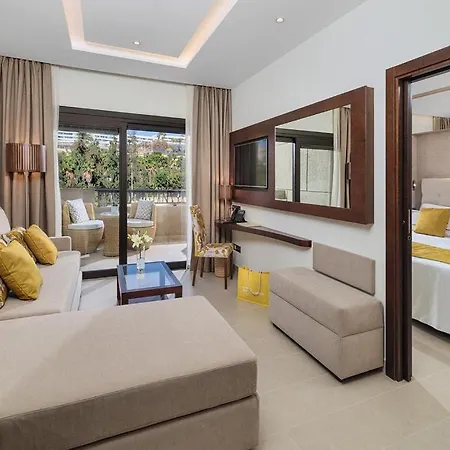 Gf Victoria Costa Adeje (Tenerife)